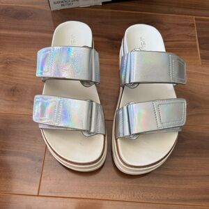 J/Slides Silver Metallic Leather Sandals - size 6.5